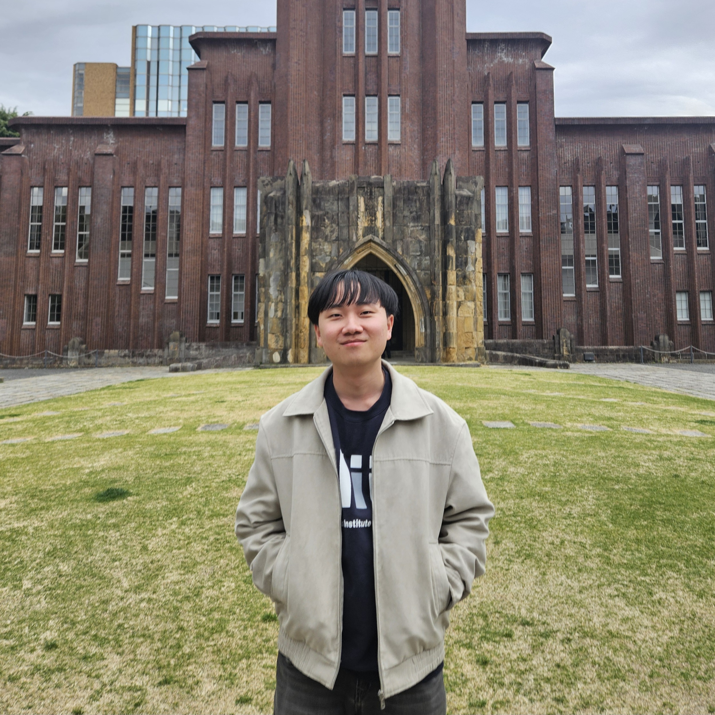 Jisung Hwang